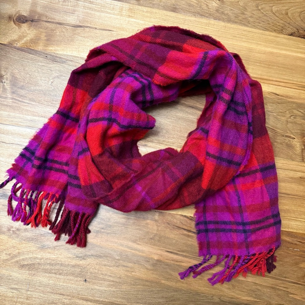 VINTAGE Saks Fifth Avenue Plaid Wool Scarf